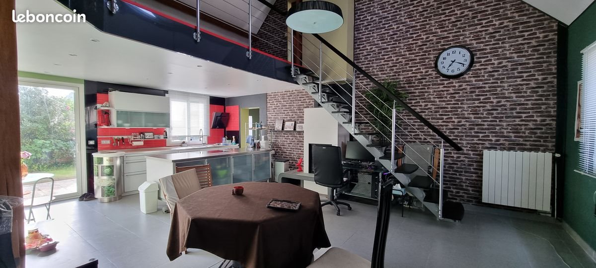 Maison à vendre, 170m², Lisses