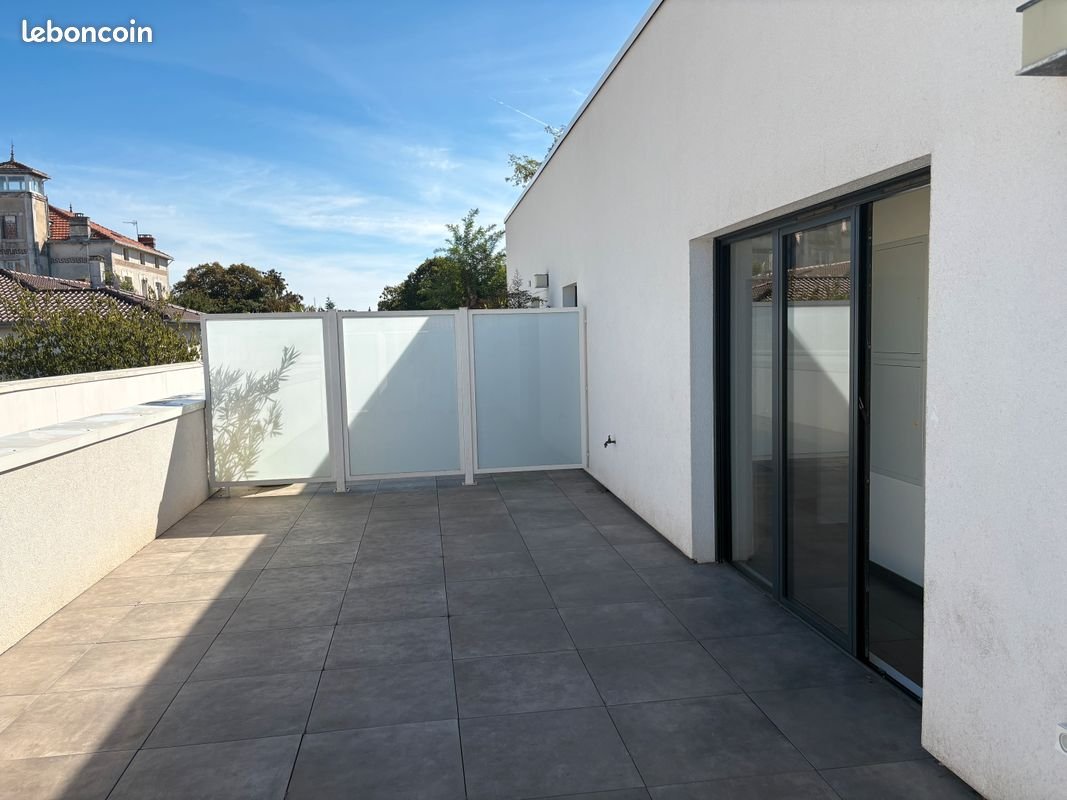 Appartement à louer, 20m², La Rochelle