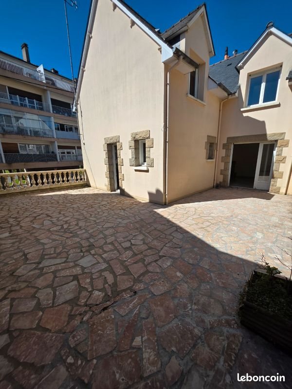 Maison à vendre, 130m², Laval
