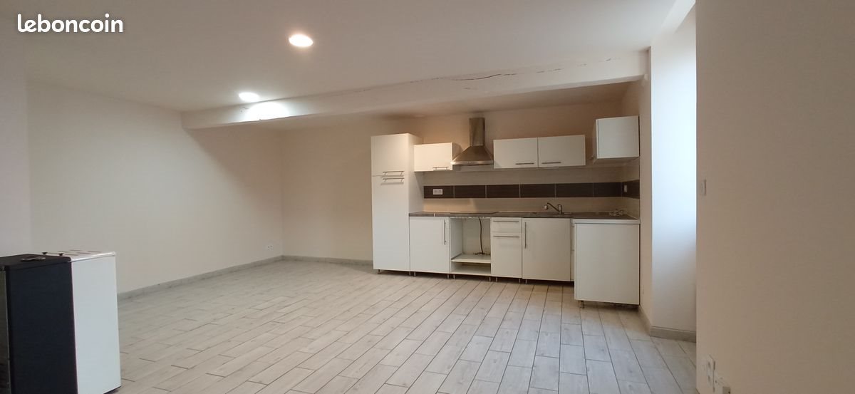 Appartement à louer, 134m², Rauzan
