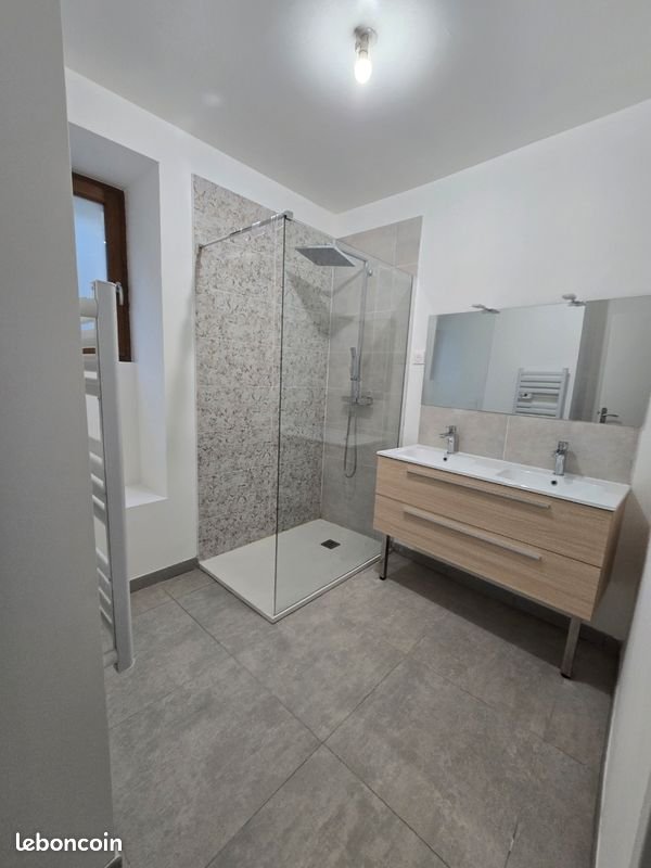 Appartement à louer, 98m², Bras