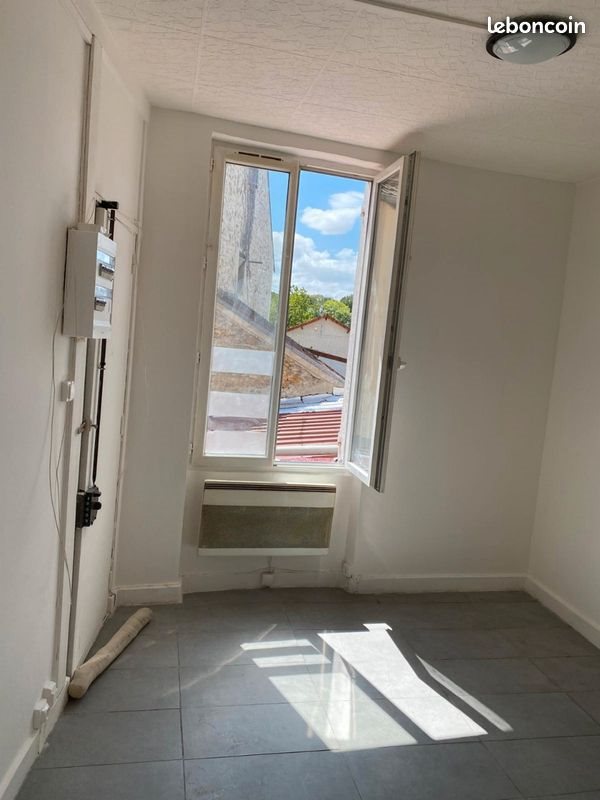 Appartement à louer, 20m², Corbeil-Essonnes