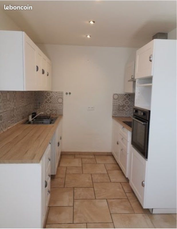 Appartement à louer, 100m², Montauroux