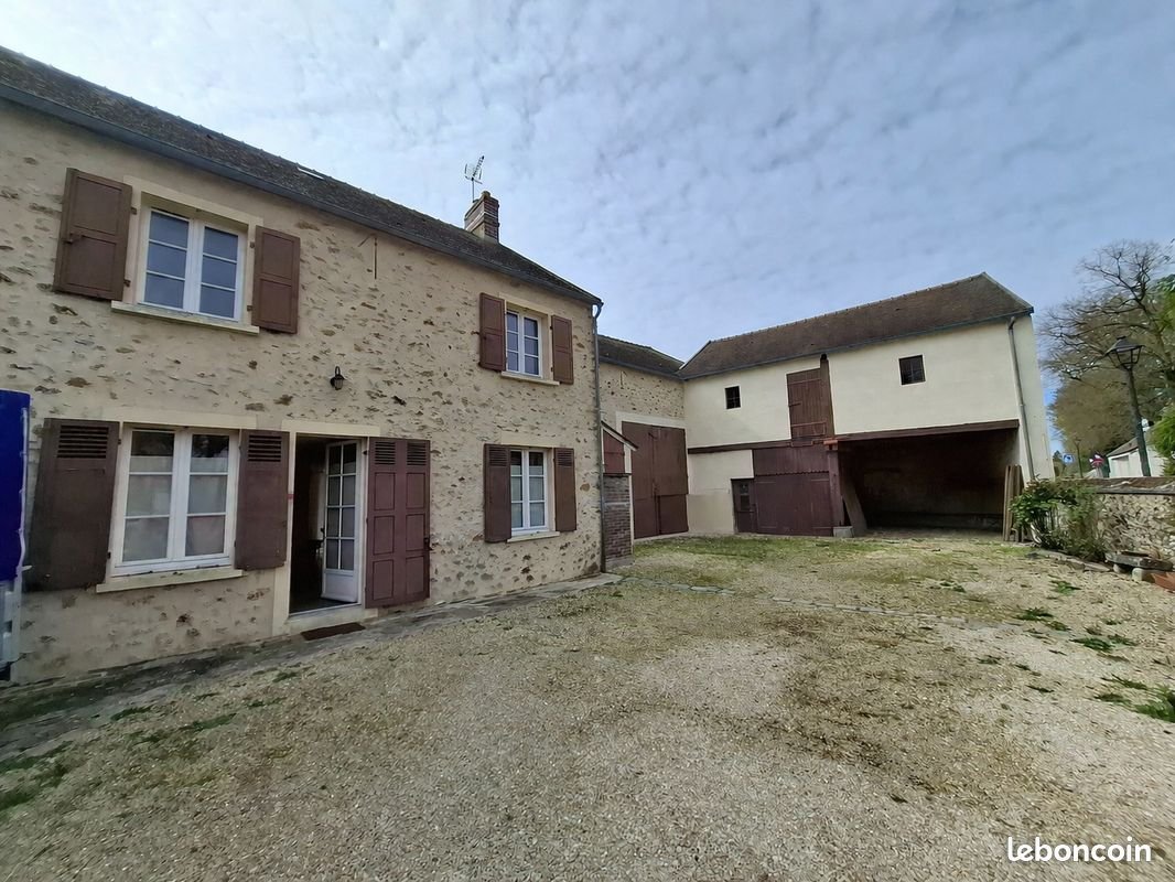Maison à vendre, 221m², Avrainville