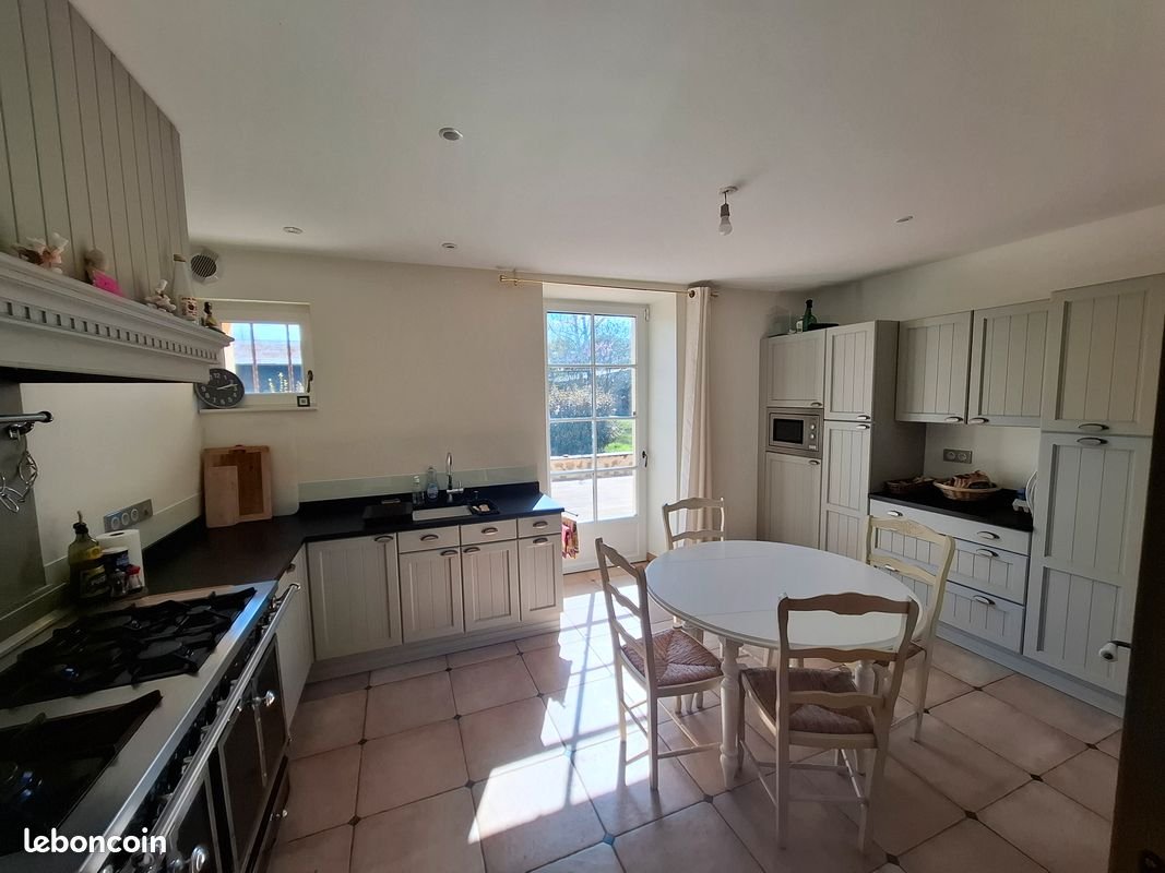 Maison à vendre, 221m², Avrainville