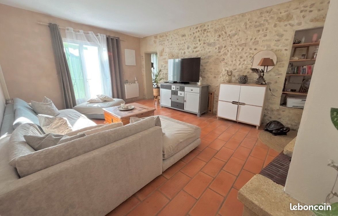 Maison à louer, 100m², Beauvoisin