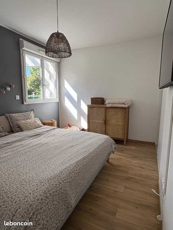 Appartement à louer, 69m², Lons
