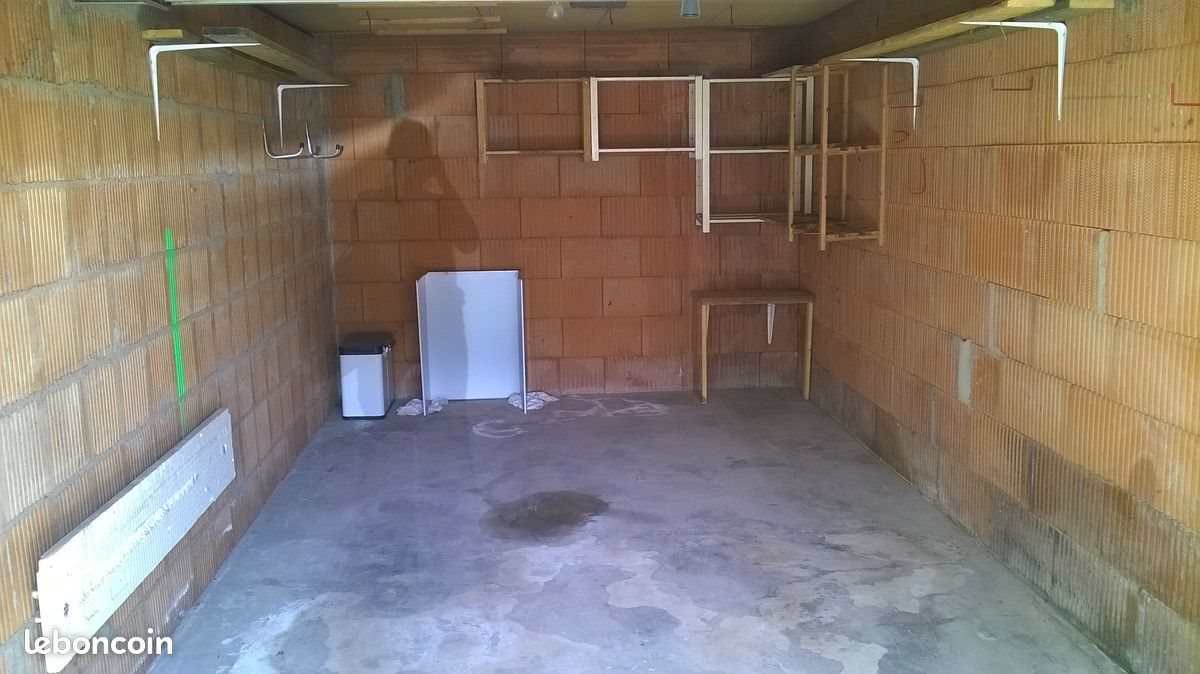 Appartement à louer, 95m², Many