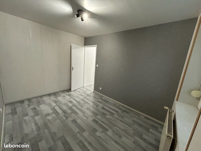 Appartement à louer, 65m², Moyenvic