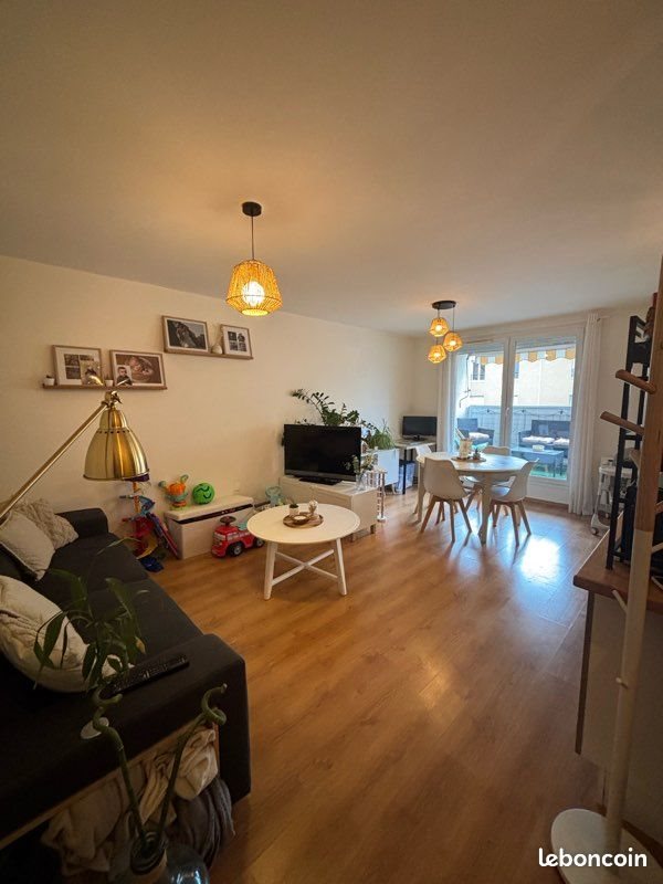 Appartement à vendre, 60m², Saint-Pierre-de-Chandieu