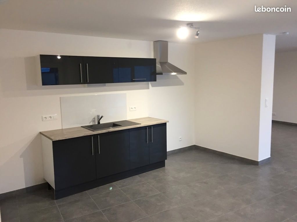 Appartement à vendre, 84m², Vercel-Villedieu-le-Camp
