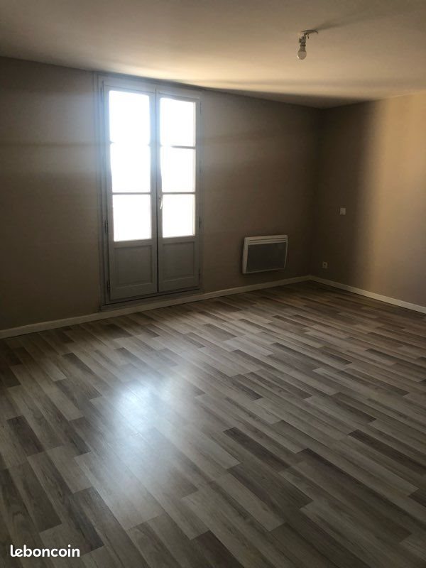 Appartement à louer, 65m², Sarrians