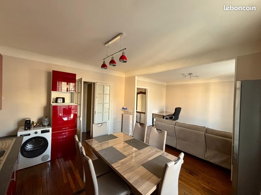 Appartement à louer, 69m², Suresnes