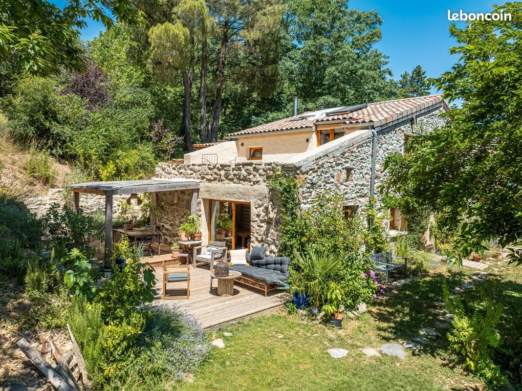 Maison à vendre, 223m², Alboussière