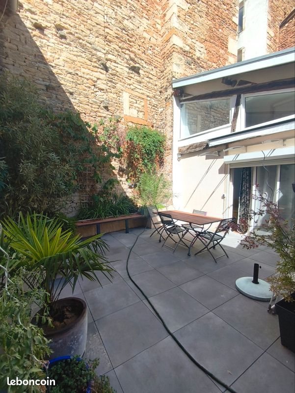 Appartement à louer, 95m², Mâcon
