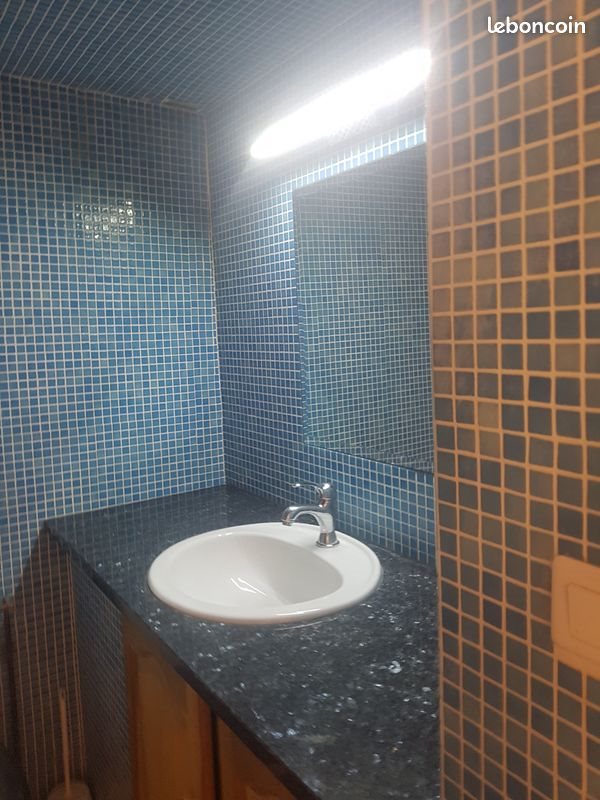 Appartement à louer, 25m², Peyrolles-en-Provence