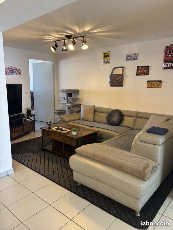 Appartement à louer, 70m², Racrange