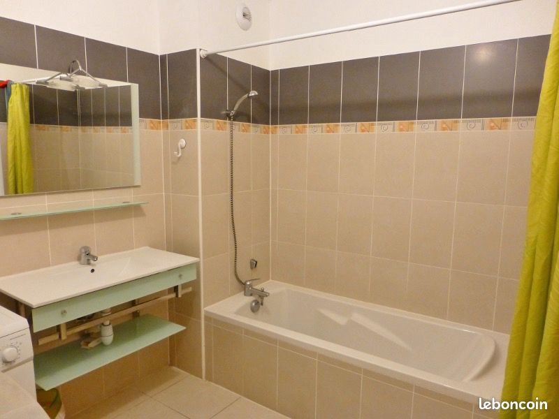 Appartement à louer, 63m², Elne