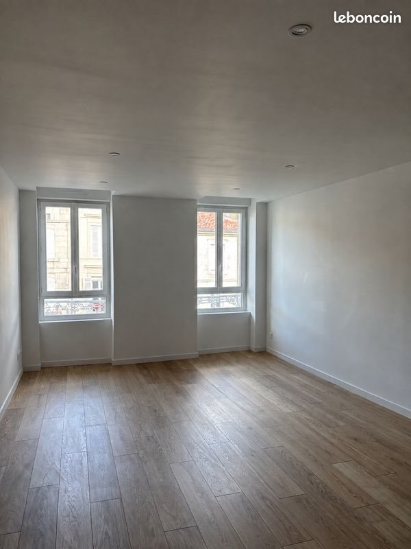 Appartement à louer, 70m², Ribérac