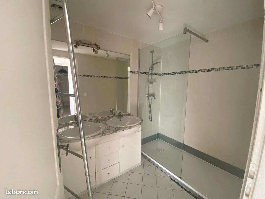 Appartement à louer, 59m², Nice