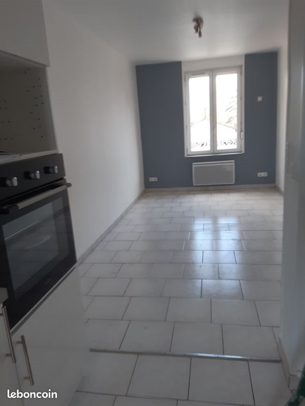 Appartement à louer, 44m², Albert