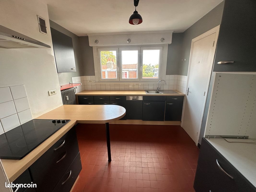 Appartement à louer, 72m², Lille