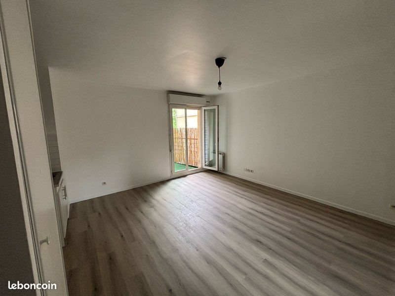Appartement à louer, 27m², Corbeil-Essonnes