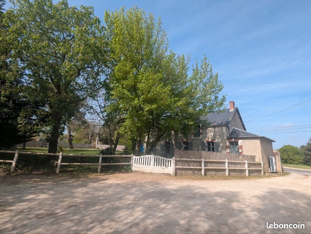 Maison à louer, 210m², Lunery