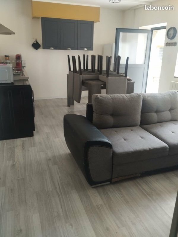 Appartement à louer, 45m², Villedieu-les-Poêles