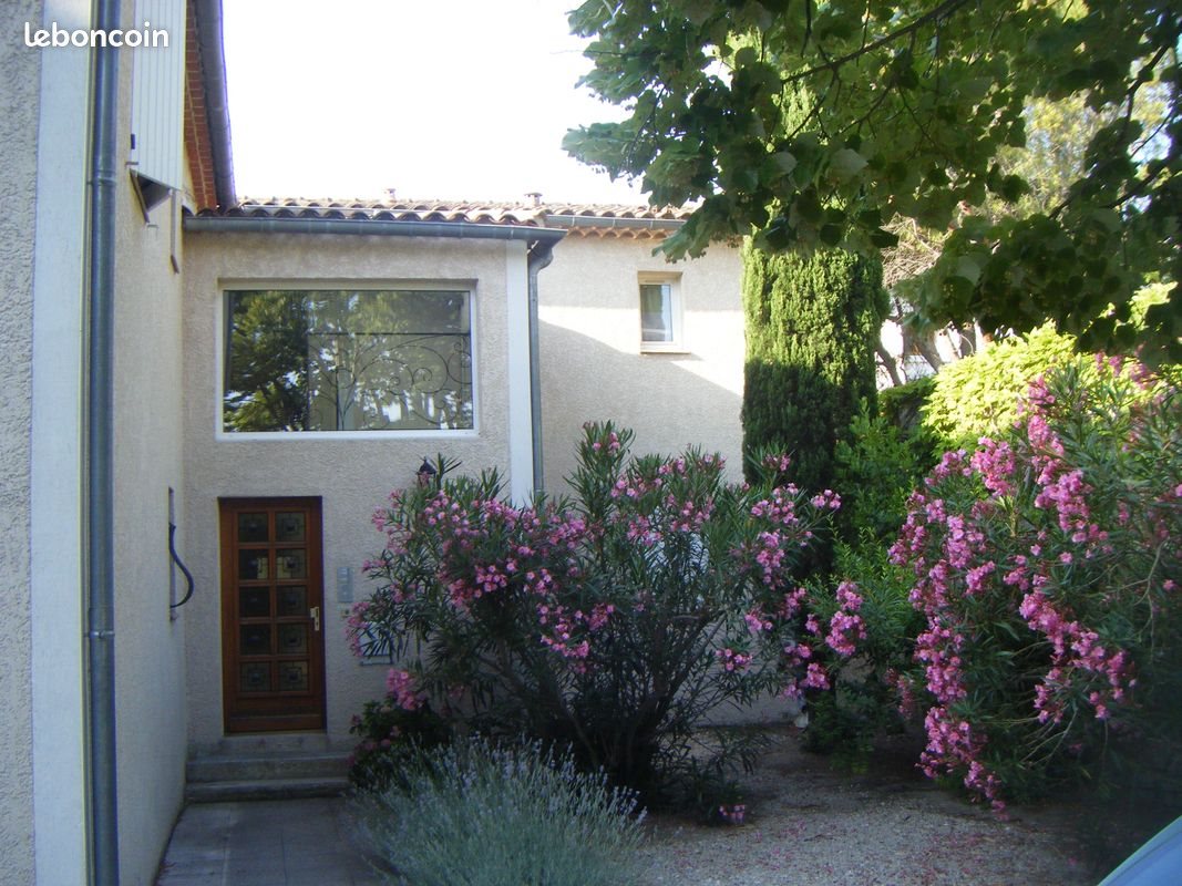 Appartement à louer, 45m², Monteux