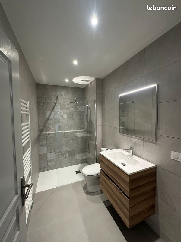 Appartement à louer, 53m², Grans