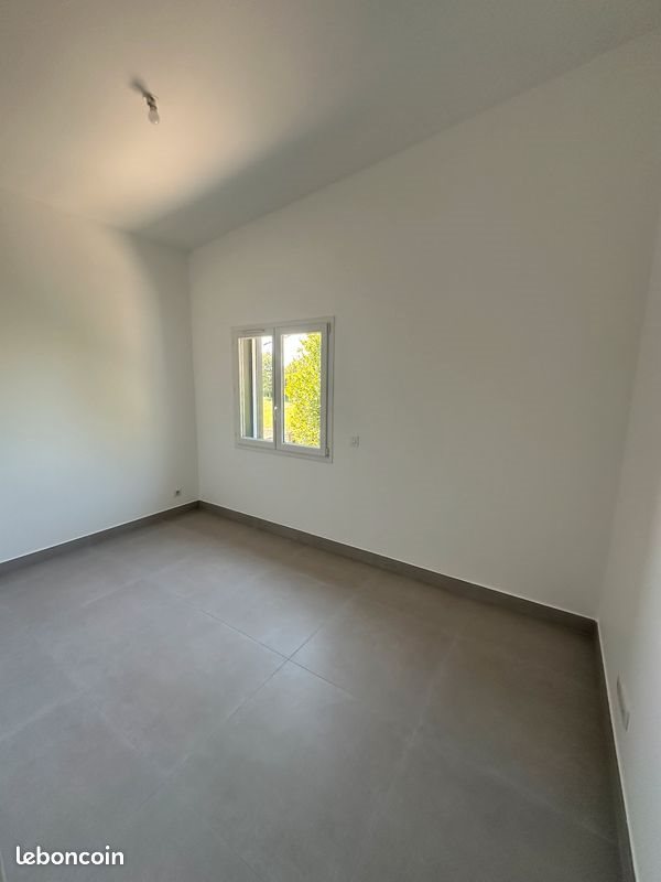 Appartement à louer, 53m², Grans