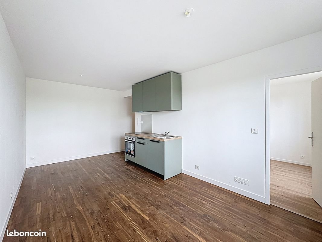 Appartement à louer, 40m², Javené