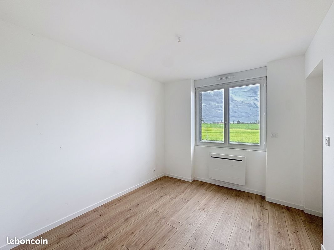 Appartement à louer, 40m², Javené