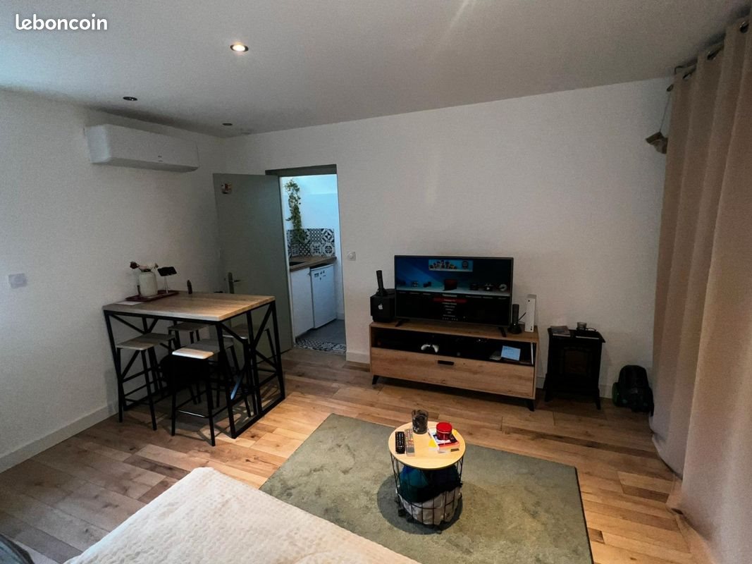 Appartement à louer, 20m², Nîmes