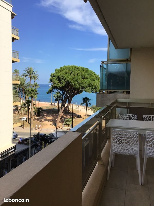 Appartement à louer, 70m², Antibes