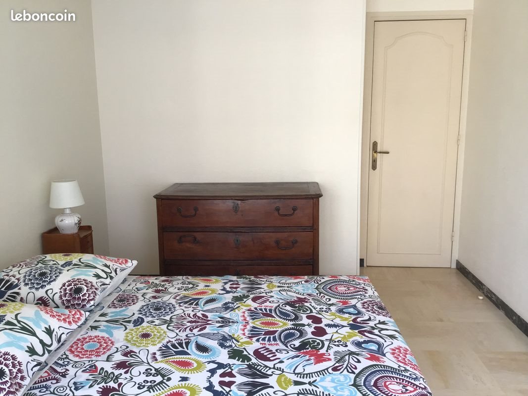 Appartement à louer, 70m², Antibes