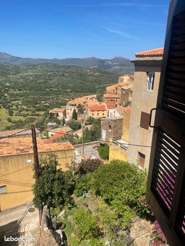 Maison à vendre, 75m², Belgodère