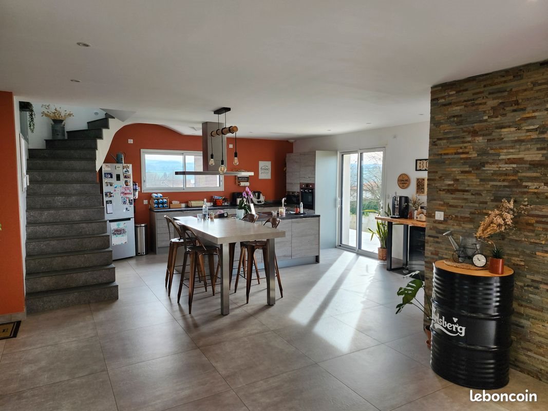 Maison à vendre, 169m², Charlieu