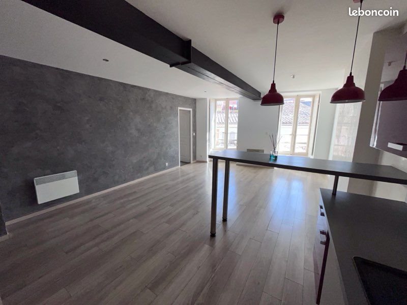 Appartement à vendre, 60m², Aubenas