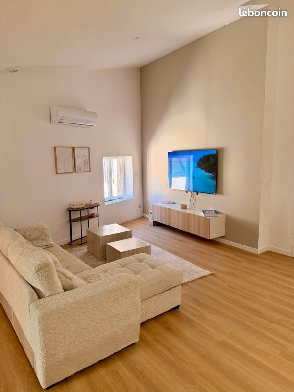 Appartement à louer, 87m², Trets