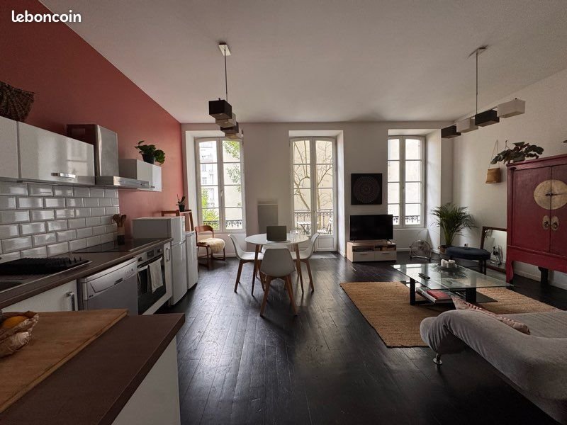 Appartement à louer, 65m², Pau