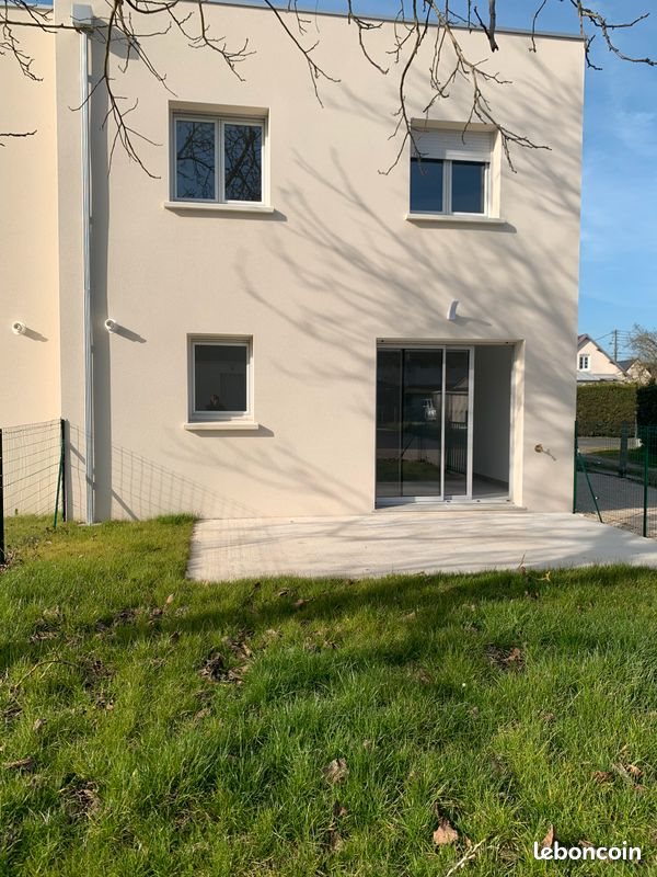 Maison à louer, 70m², Nazelles-Négron
