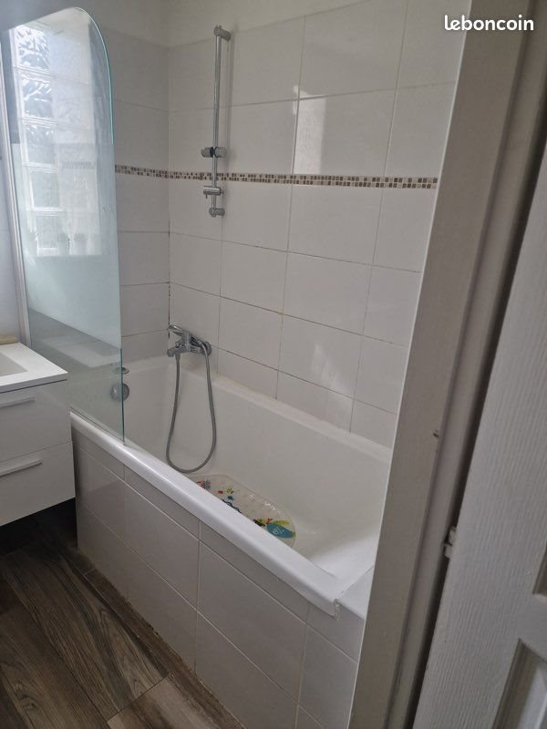 Maison à louer, 75m², Jouques