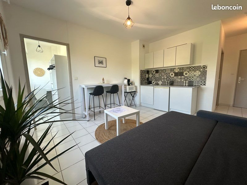 Appartement à louer, 25m², Arles