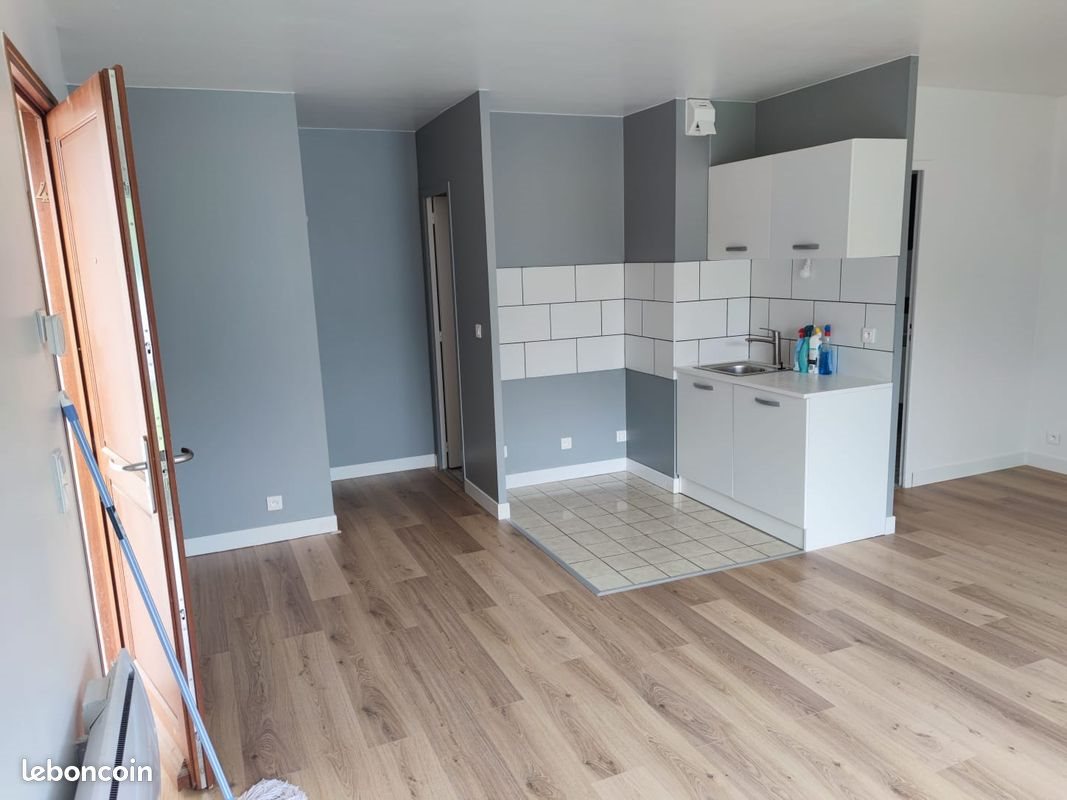 Appartement à louer, 39m², Cergy