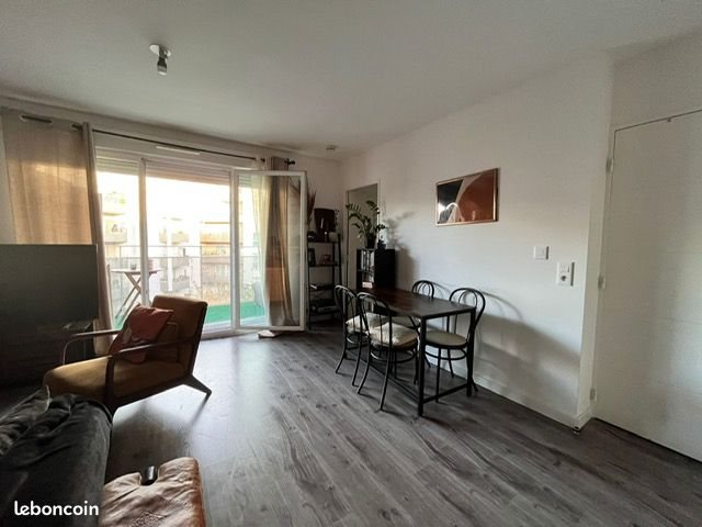Appartement à louer, 48m², Nanterre