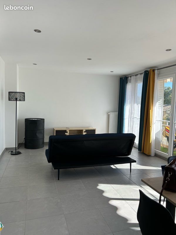 Appartement à louer, 76m², Donzère