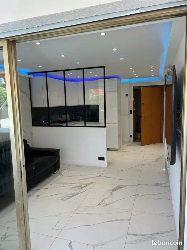 Appartement à louer, 35m², Antibes
