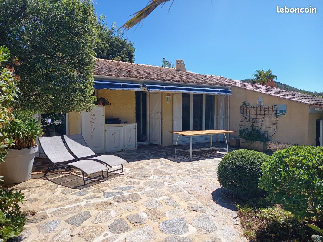 Maison à louer, 80m², La Londe-les-Maures